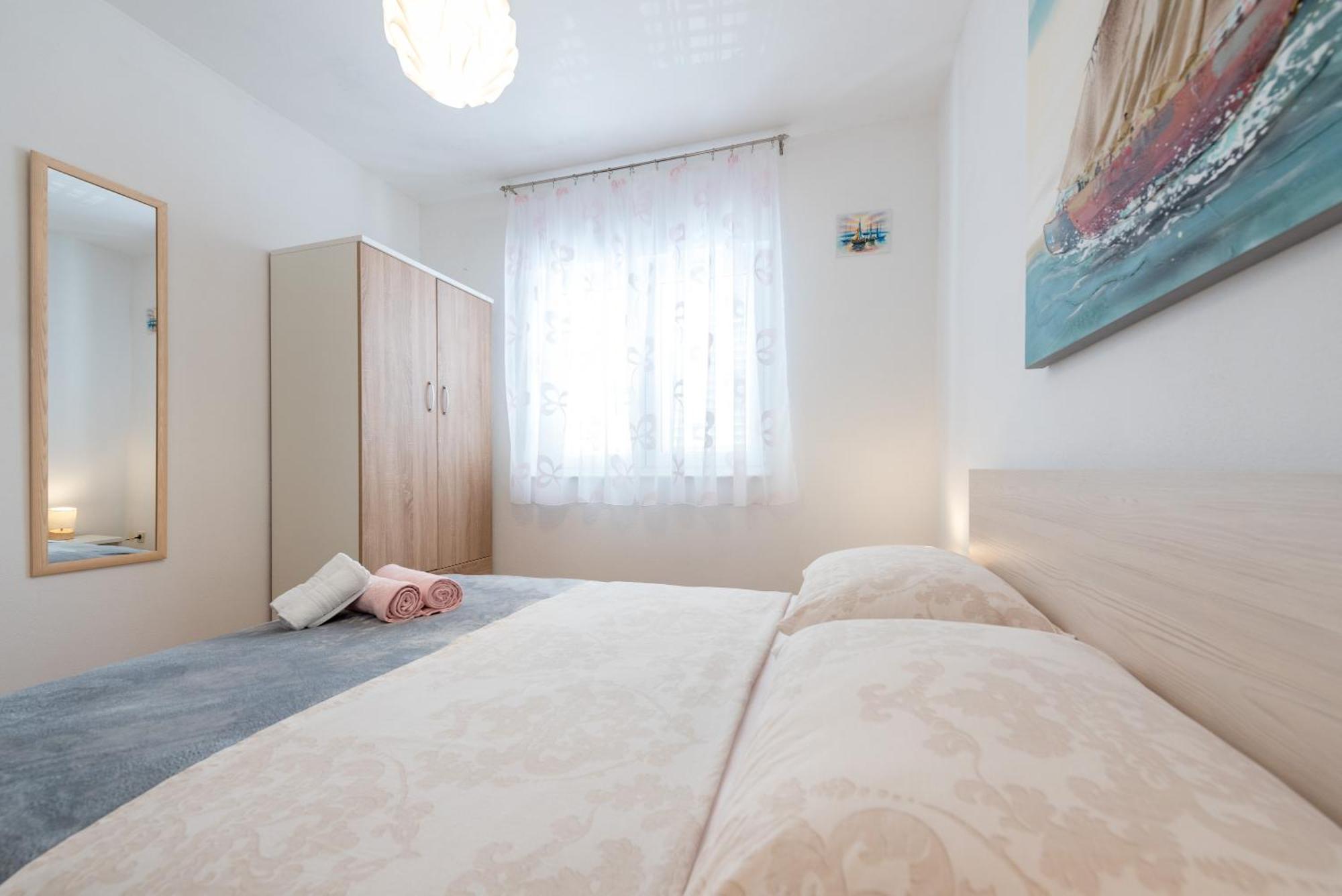 Apartman Luxury With Garden Jacuzzi And Wellness *