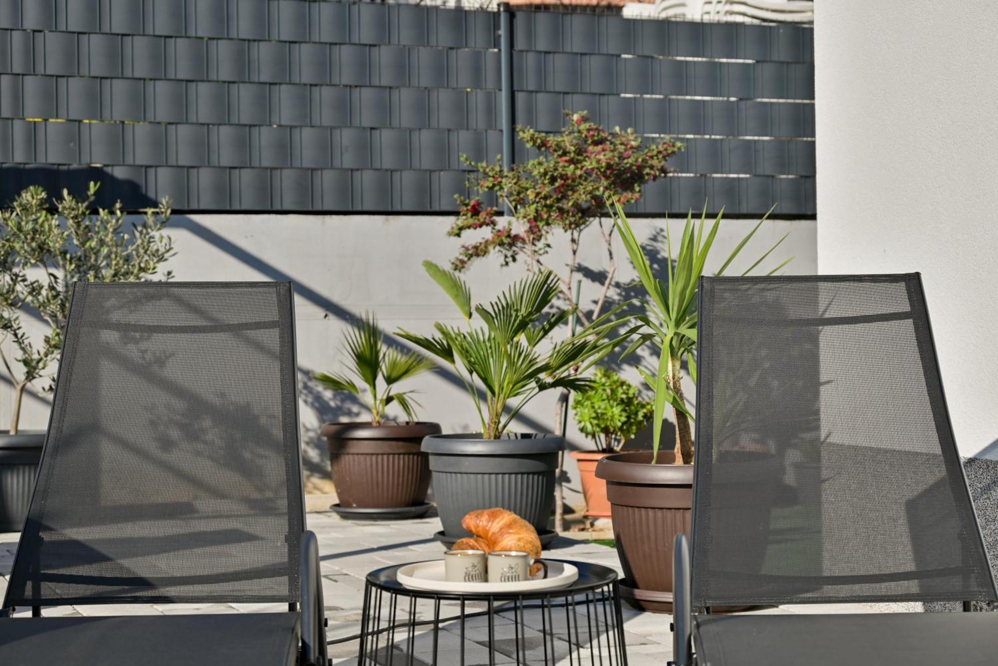 Luxury With Garden Jacuzzi And Wellness *