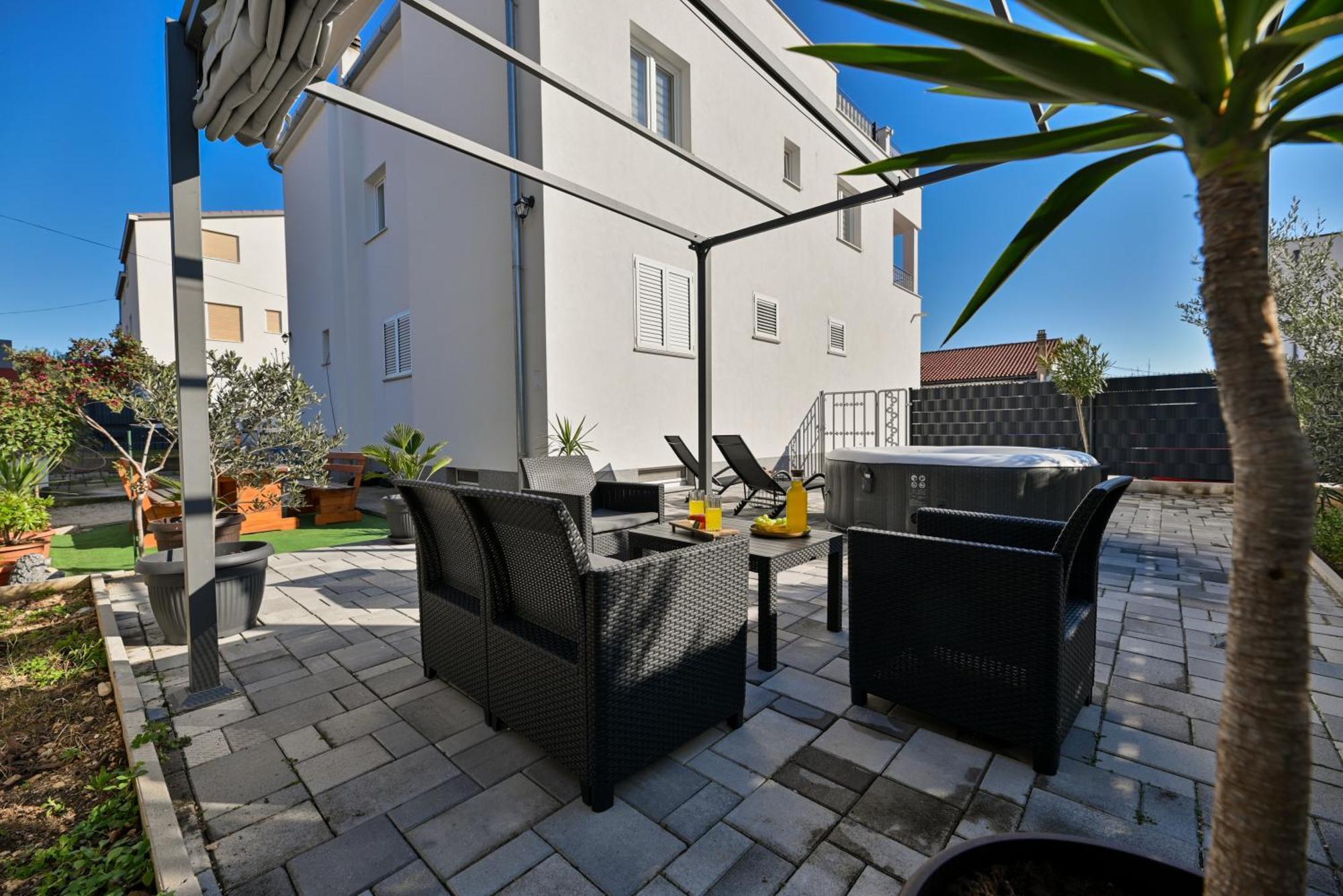 Luxury With Garden Jacuzzi And Wellness * Trogir