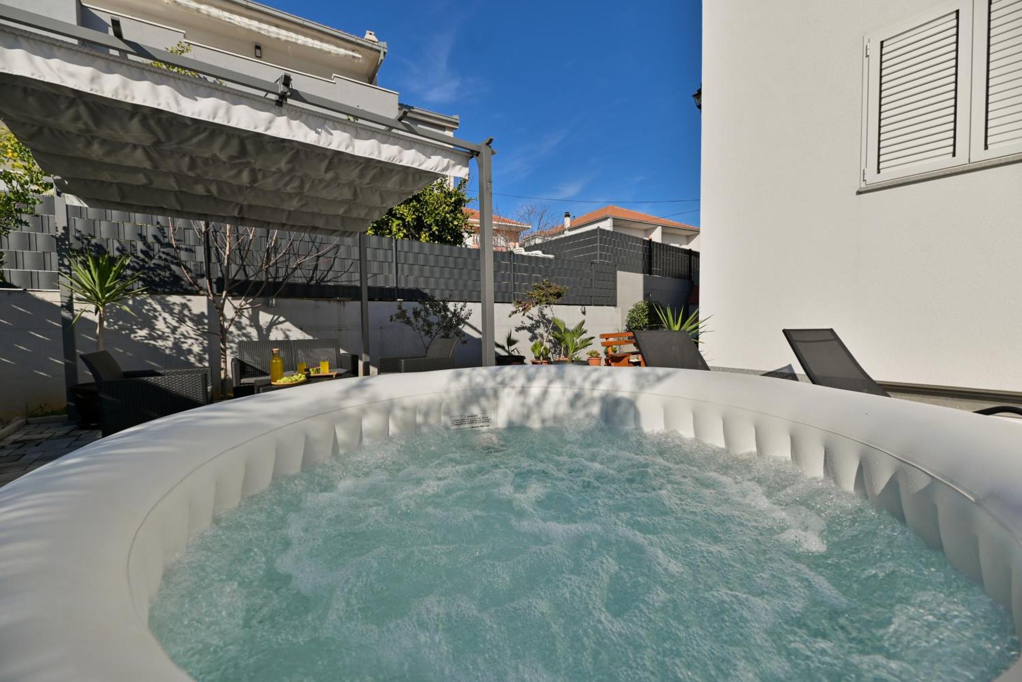 Luxury With Garden Jacuzzi And Wellness Trogir