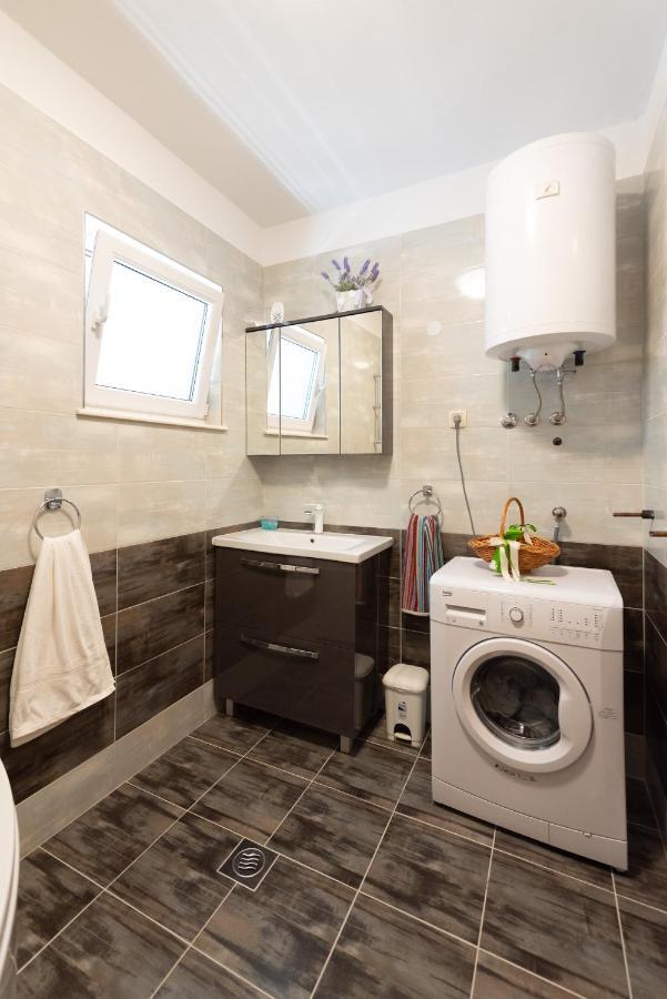 Luxury With Garden Jacuzzi And Wellness Apartman *